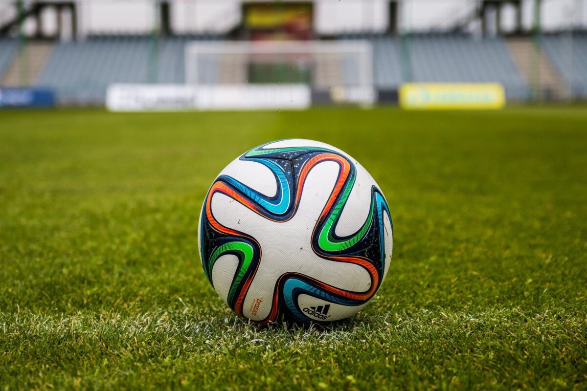 télécharger efootball pes réglages stabiliser fps